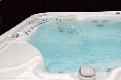 Balneotherapy Seaside Water Bath Relax Modern
