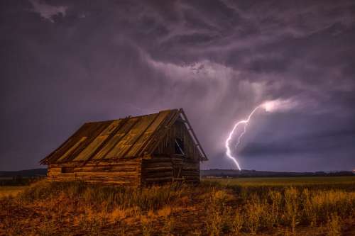 Barn Lightning Bolt Storm Thunderstorm Clouds