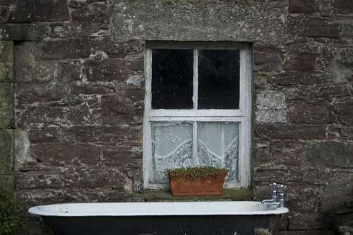 Bathtub Scotland Window