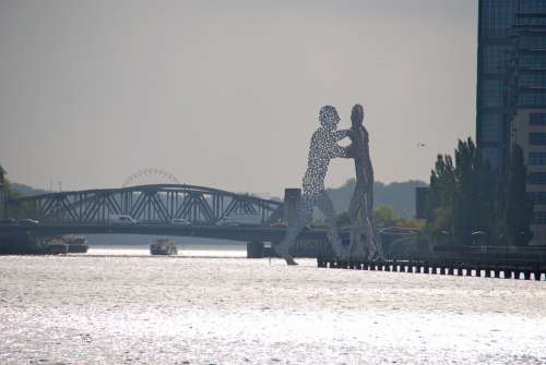 Berlin Silhouette River