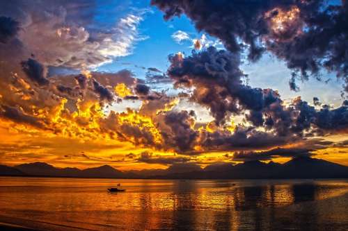 Boat Sundown Sunset Sky Clouds Da Nang Bay
