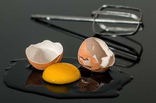 Egg Eggshell Broken Yolk Shell Yellow Egg Beater