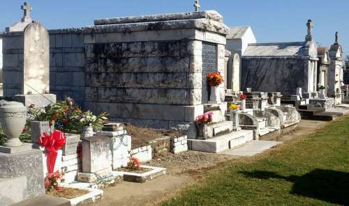 Cemetery Graves Tombstone Burial Crypt Tomb