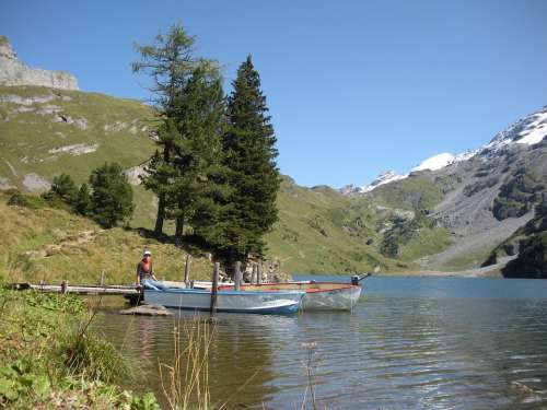 Engstlenalp Lake Bergsee Alpine Mountains Bank