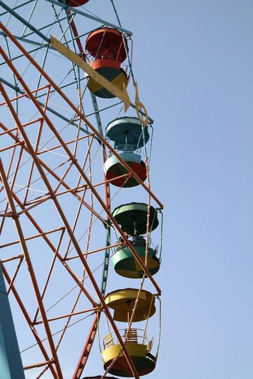 Ferris Wheel Hustle And Bustle Year Market Ride
