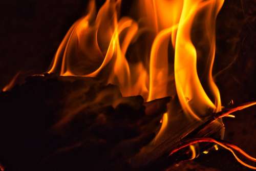 Fire Burn Hot Flame Embers Heat Heiss Campfire