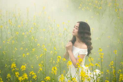 Fog Girl Flowers Beauty Tender Asian Japanese