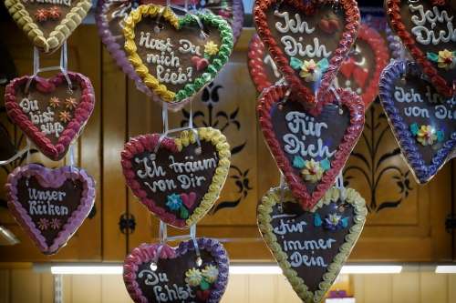 Gingerbread Heart Font Christmas Market