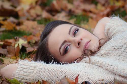 Girl Lying Down Autumn Girl Beauty Make-Up