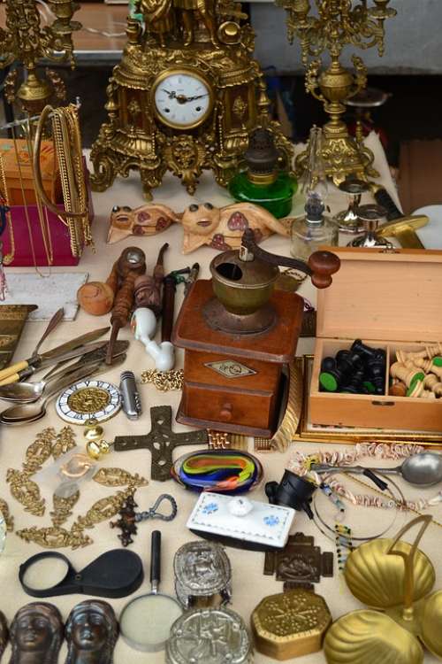 Grinder Brass Metal Old Antique Clock Market