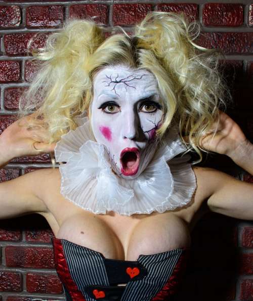 Horror Female Woman Women Makeup Model Circus