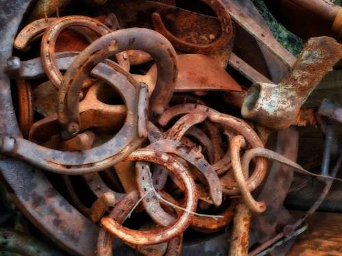 Horse Shoe Old Rusty Lucky Symbol Cluster Metal
