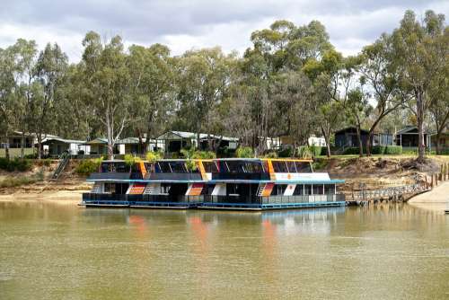 Houseboats Boats Holiday Tourism Floating Ships