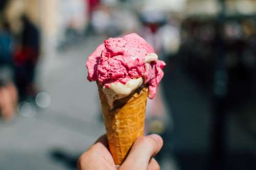 Ice Cream Cone Strawberry Ice Cream Dessert Food