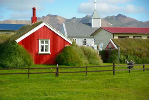 Iceland Church Lawn House