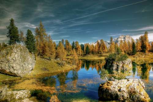 Lago Federa Autumn Sky Dolomites Landscape Nature