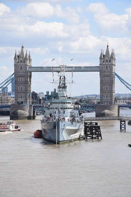 London Uk Great Tower Bridge Hms Belfast Thames