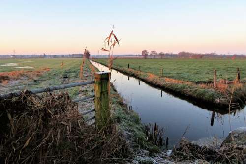 Morning Landscape Fence Locks Crossing