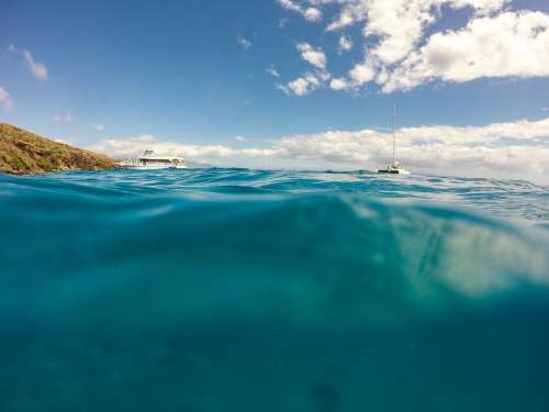 Ocean Water Coast Blue Boats Underwater Wave Sea