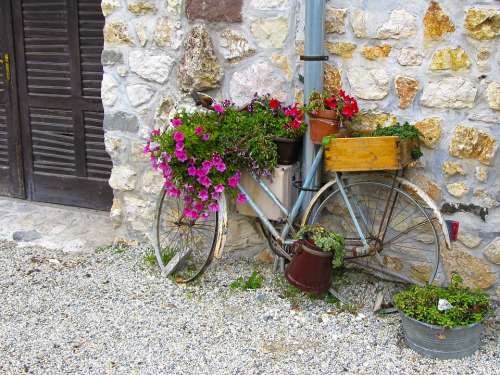 Old Bike Flower Stand Cozy Creative Decor