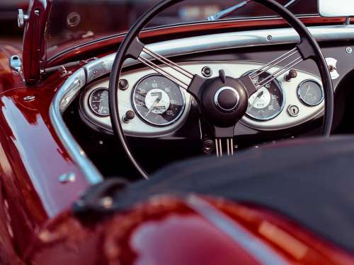 Oldtimer Convertible Red Speedometer Classic