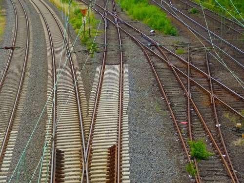Railway Tracks Railway Rails Gleise Yield