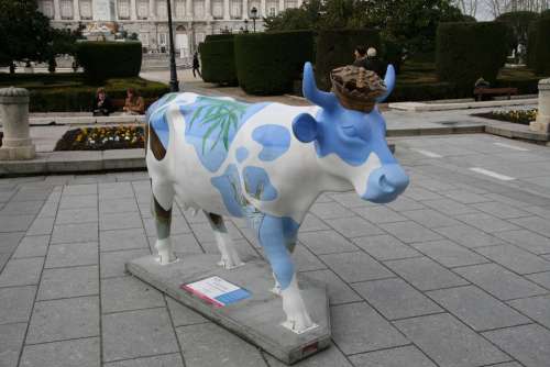 Sculpture Street Cow Animal Art Urban