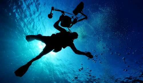 Sea Scuba Diving Ocean Water Light Diver