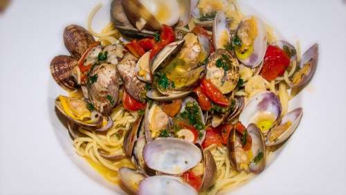 Spaghetti Vongole Dinner Mussels Cooked Court