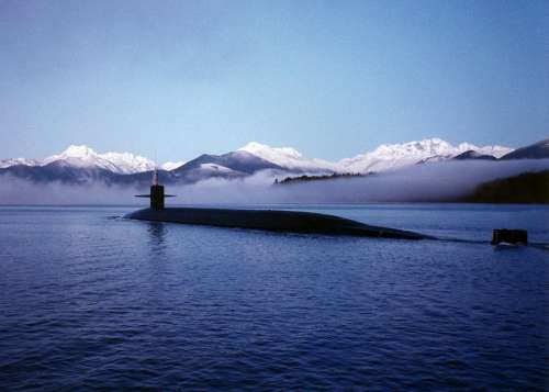 Submarine Us Navy Uss Kentucky Cruising Surface