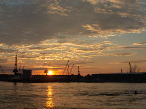 Sunrise Portsmouth Nh New England Shipyard Navy