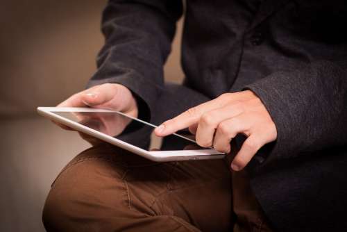 Tablet Ipad Read Screen Swipe Touch Designate