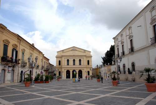 Teatro Cerignola Mercadante Square Piazza Puglia