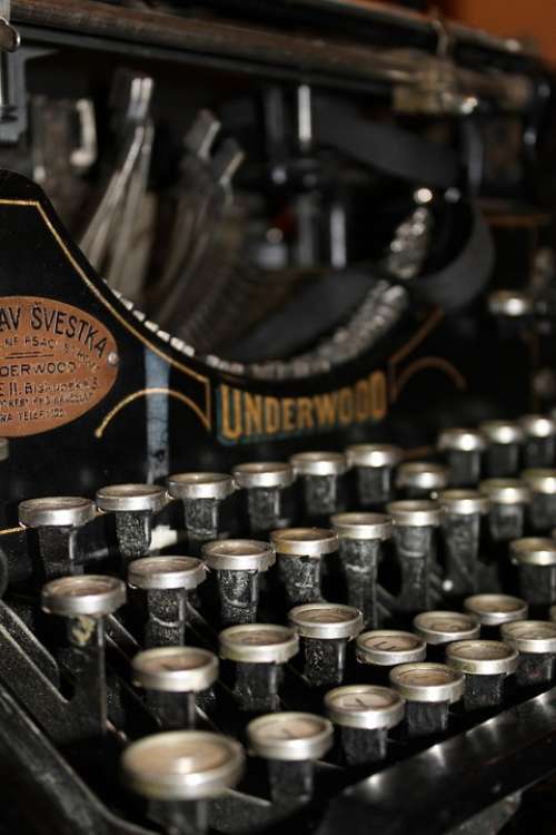Typewriter Letter Font Old Underwood Vintage Iron