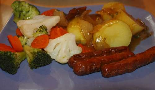 Vegetables Sausage Bratwurst Food Delicious Eat