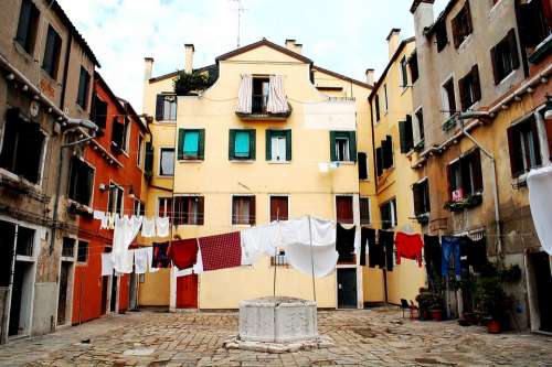 Venice Campiello Laundry