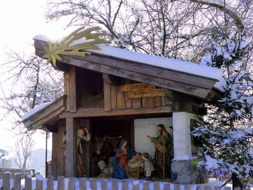 Village Nativity Crib Figures Uttendorf Christmas