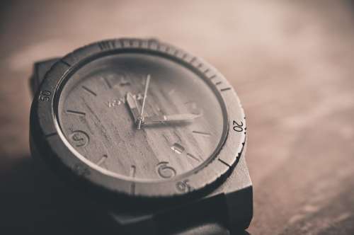Watch Time Clock Hours Minutes Metal Wrist Watch