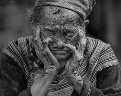 Woman Elderly Tired Resting Wrinkled Wrinkles Old