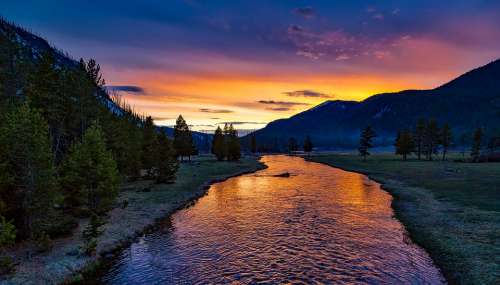 Yellowstone National Park Sunset Twilight Dusk