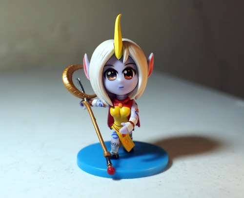 Young Lady Female Soraka Online Video Game