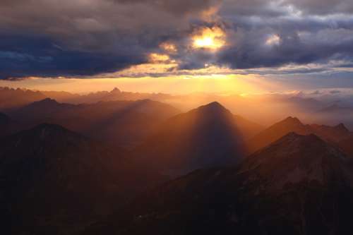 Zugspitze Alpine Summit Abendstimmung Clouds Rays