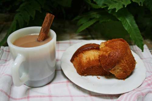 Cinnamon   tea muffins breakfast food