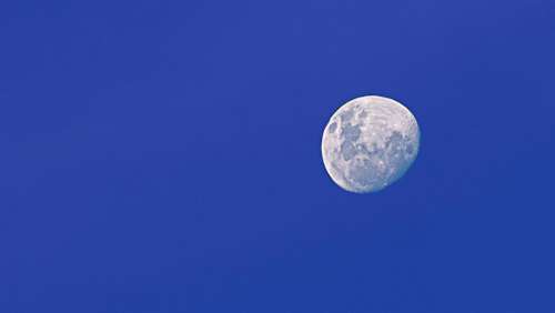 Lunar moon 