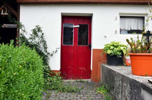 door red door garden entrance #red_door