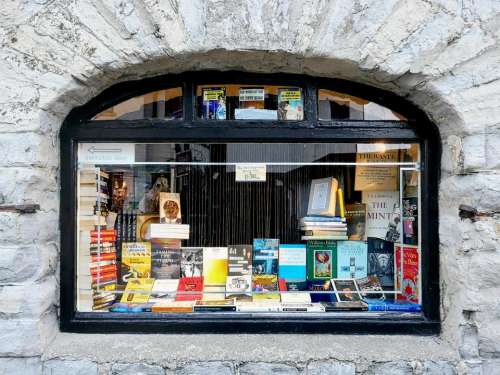 window books bookshop book store arch