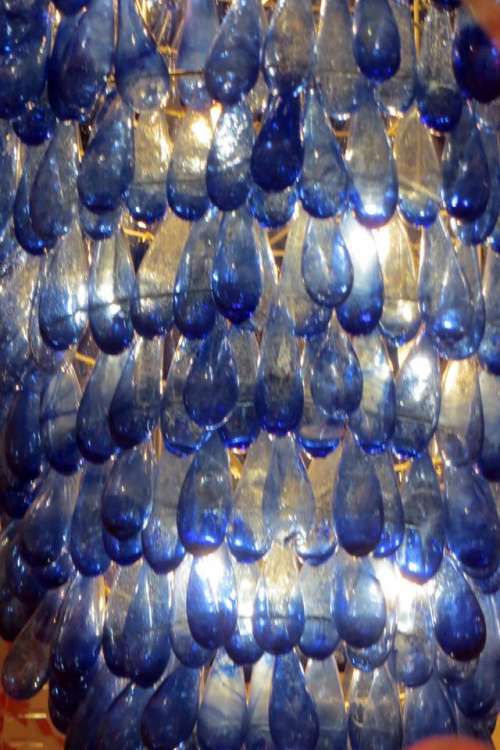 blue white glass texture teardrops