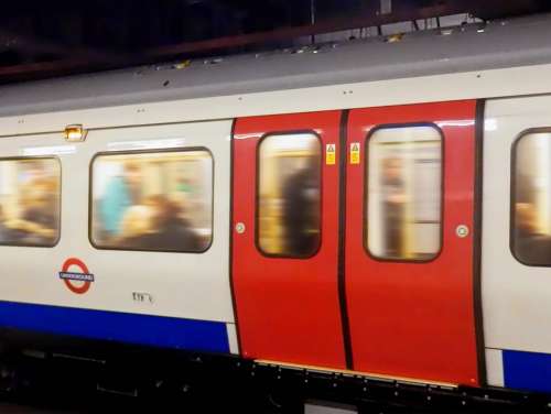 doors red tube underground London