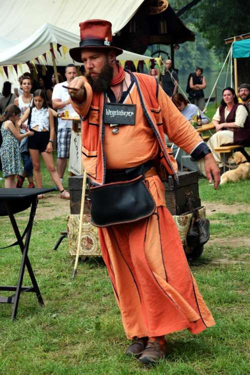 Kalibo wizzard magician medieval market medieval event