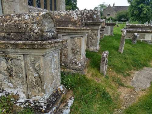 tombs sheep wool tombs swinbrook oxfordshire